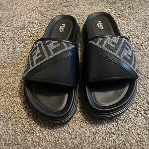 Fendi Black and Gray Logo Slides